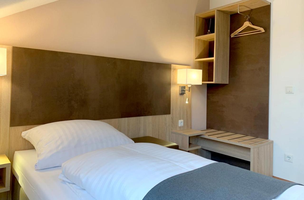 Hana Aparthotel Barsbuttel 외부 사진